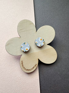 Zoodles Wooden Studs on Timber Flower Board - Grey Floral