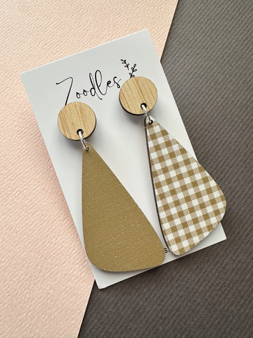 Zoodles Wooden Dangles - Gold Mismatch Gingham