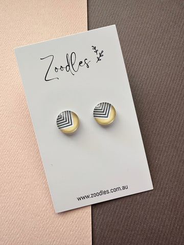 Zoodles Glass Studs
