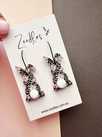 Zoodles Wooden Hook Dangles - Leopard Daisy Bunnies