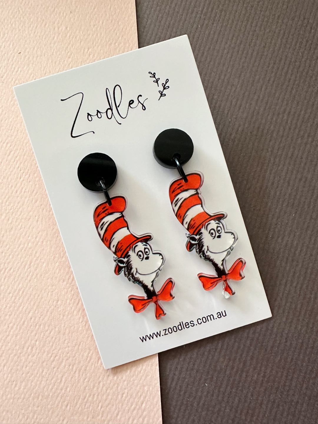 Zoodles Acrylic Dangles - Cat in the hat