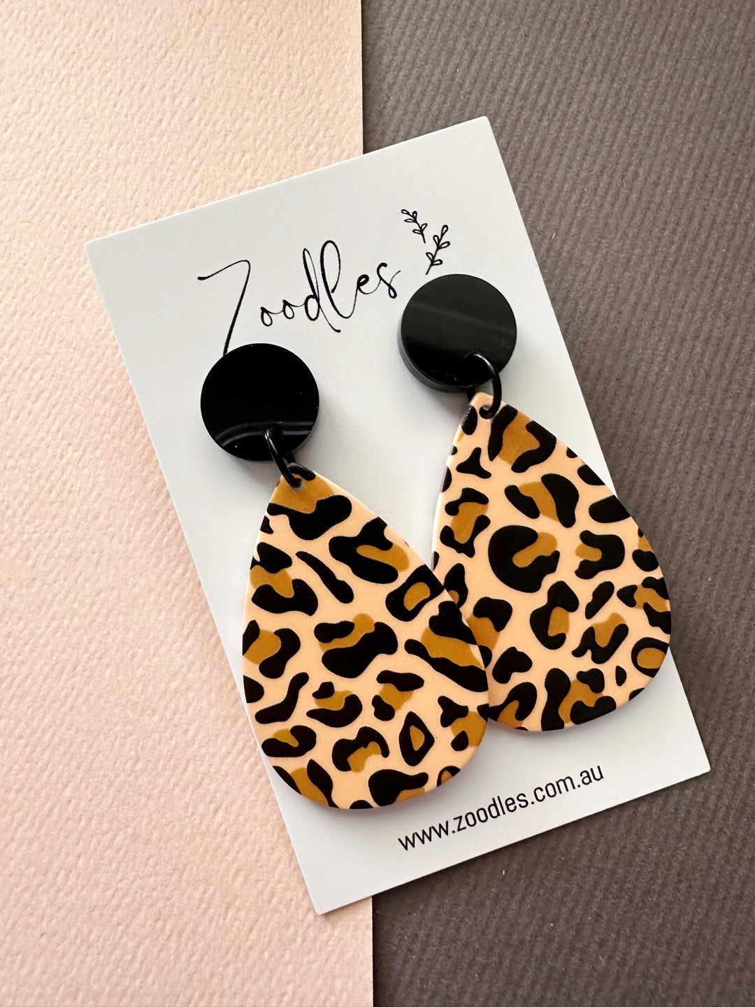 Zoodles Acrylic Dangles - Leopard Teardrop