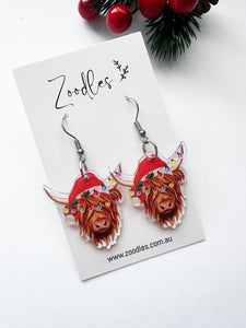 Zoodles Acrylic Hook Dangles - Highland Cow with Xmas Lights