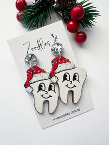 Zoodles Acrylic Dangles - Santa Tooth - Dental Nurse