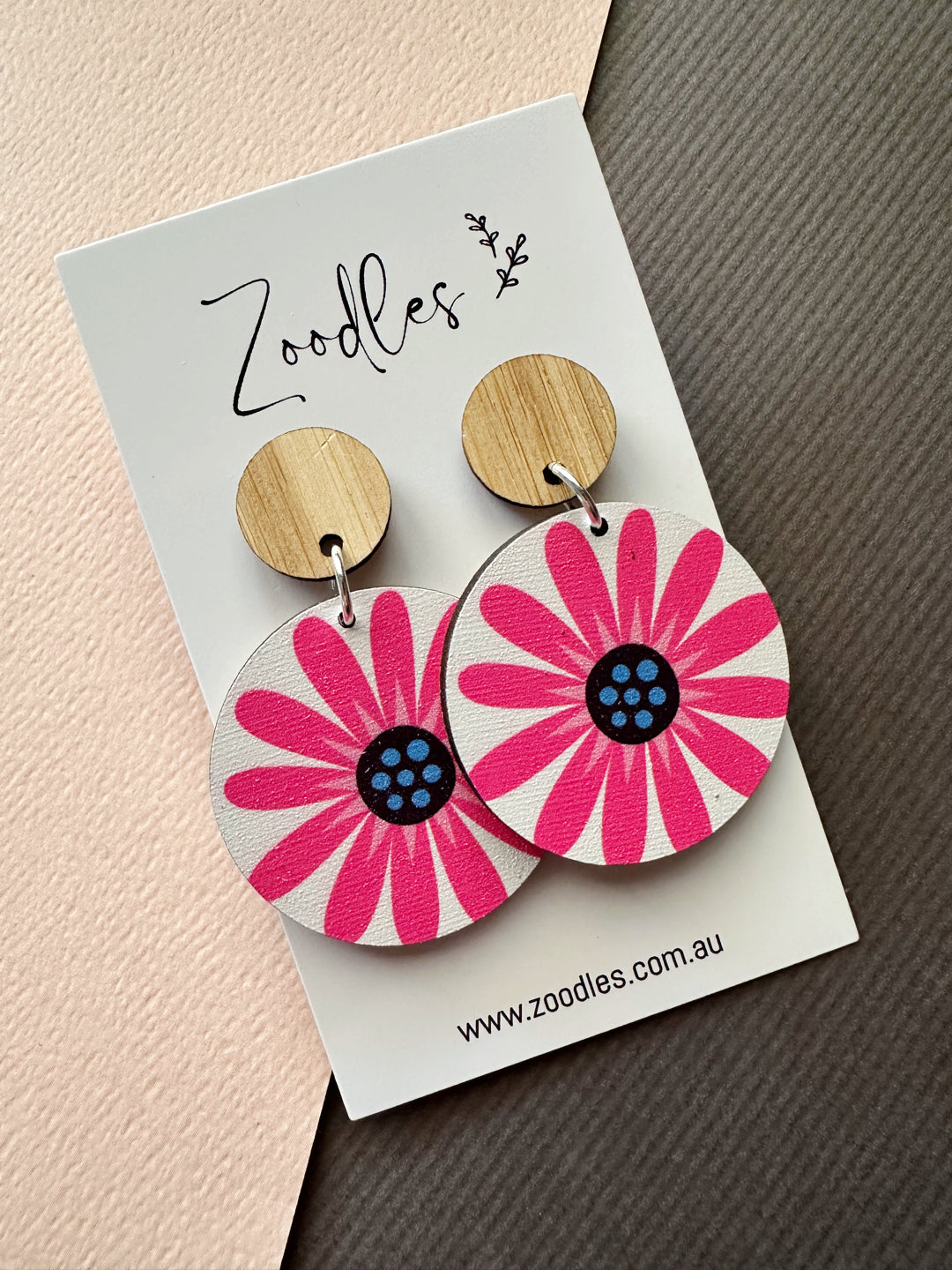 Zoodles Wooden Dangles - Pink Daisy