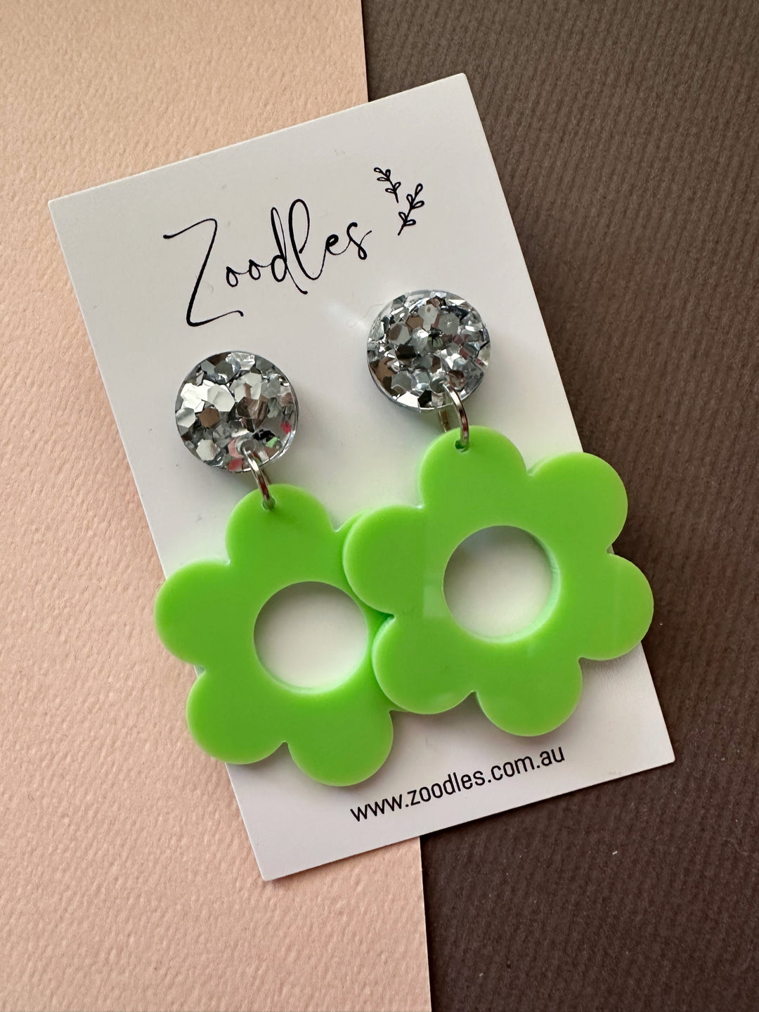 Zoodles Acrylic Dangles - Lime Flowers