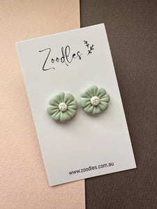 Zoodles Studs - Sage Flowers