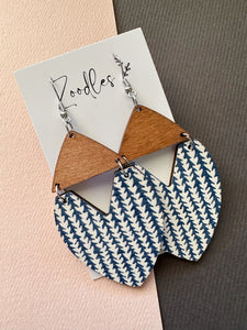 Zoodles Wooden Hook Statement Dangles - Navy & White