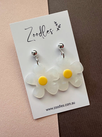 Zoodles Acrylic Dangles - Daisies