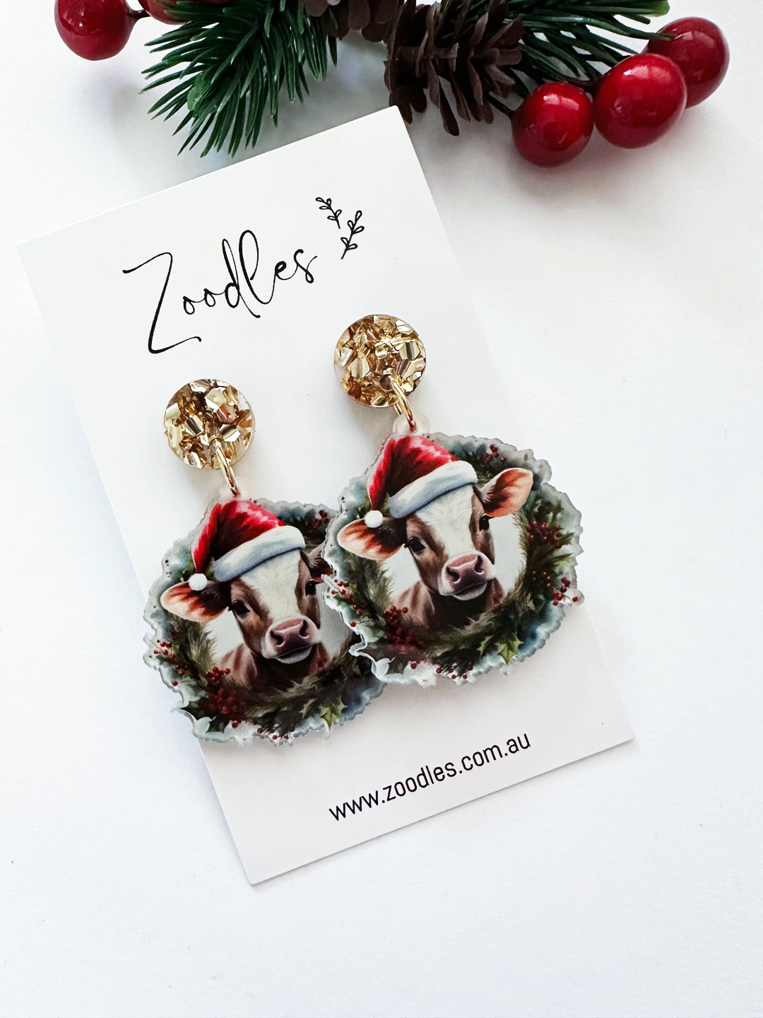 Zoodles Acrylic Dangles - Brown Cow Santas in Wreath
