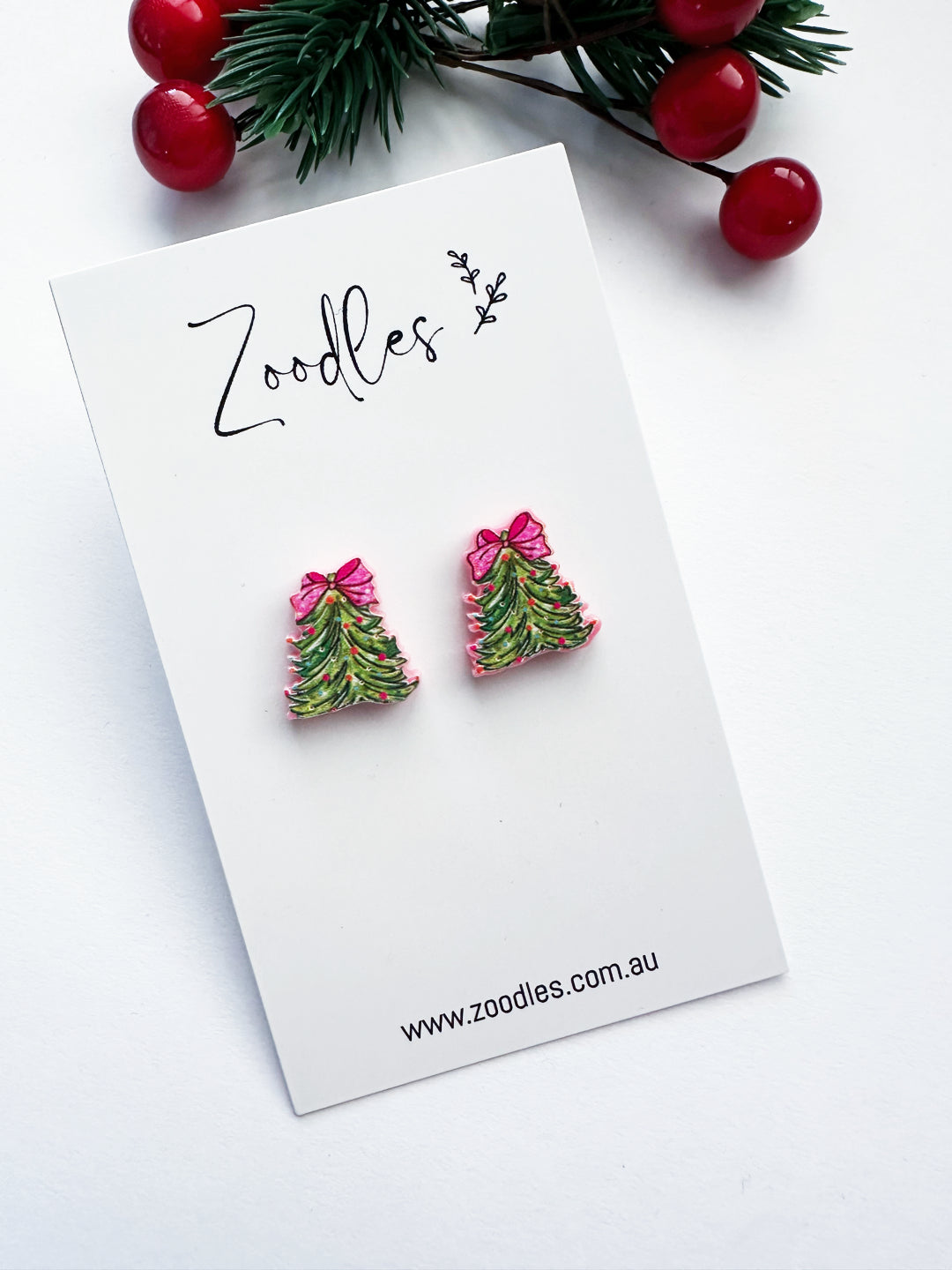 Zoodles Acrylic Christmas Tree with bow