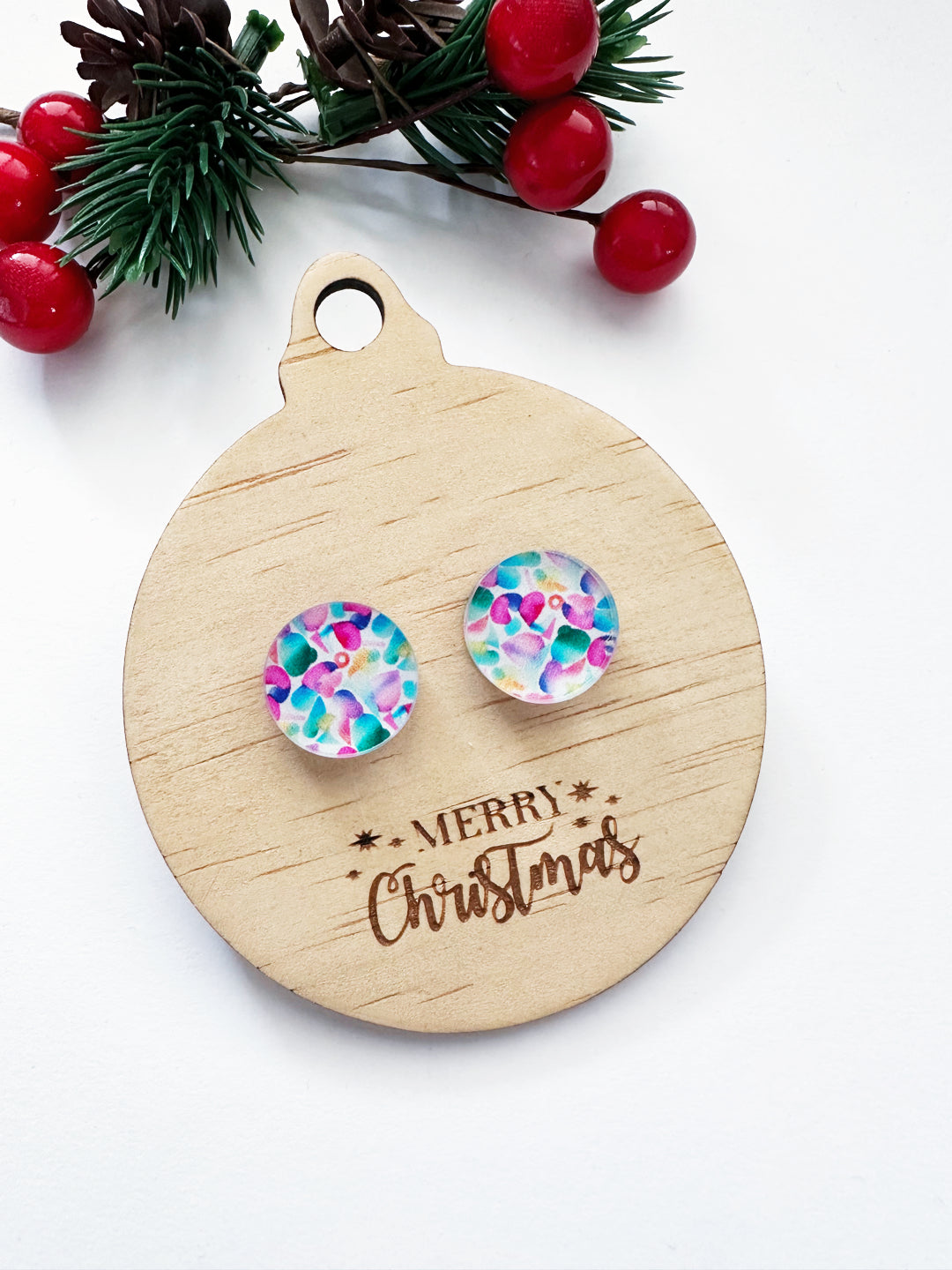 Zoodles Acrylic Studs on Timber Bauble Board